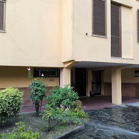 Ferienwohnung Chez Elisa Zona Sobborghi Monza Brianza , Italia Exterior foto